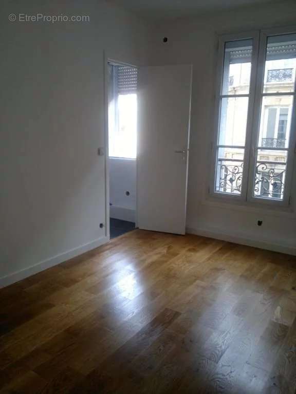 Appartement à PARIS-11E