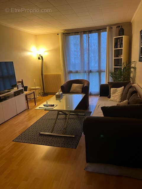 Appartement à GENNEVILLIERS