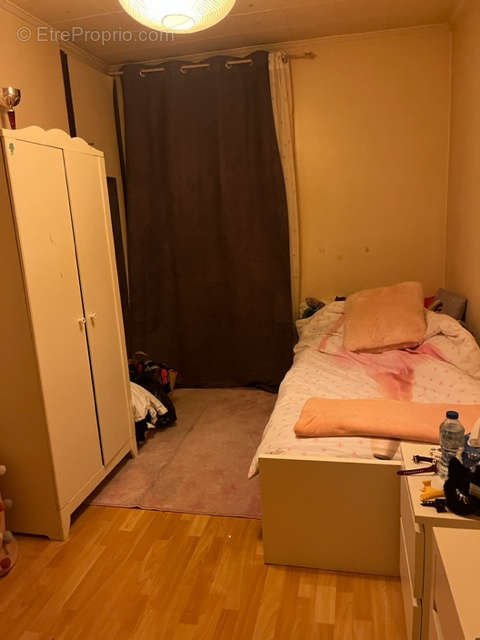 Appartement à GENNEVILLIERS