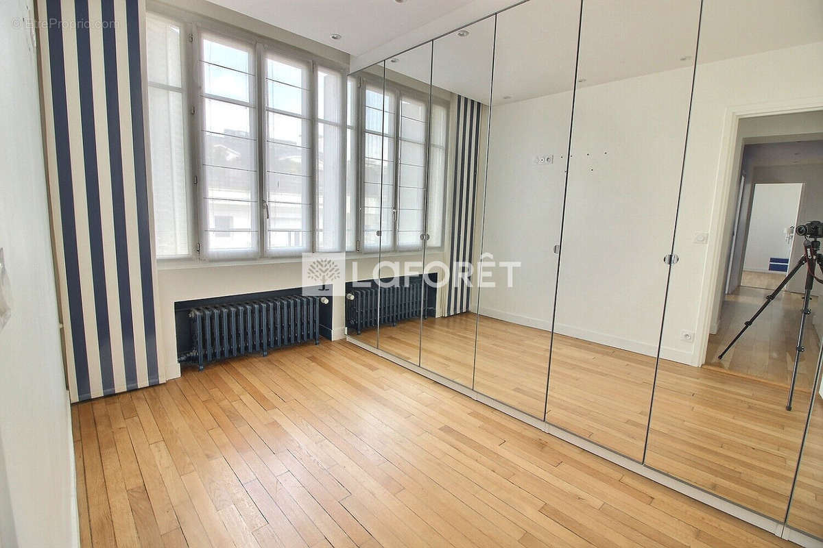 Appartement à BOIS-COLOMBES