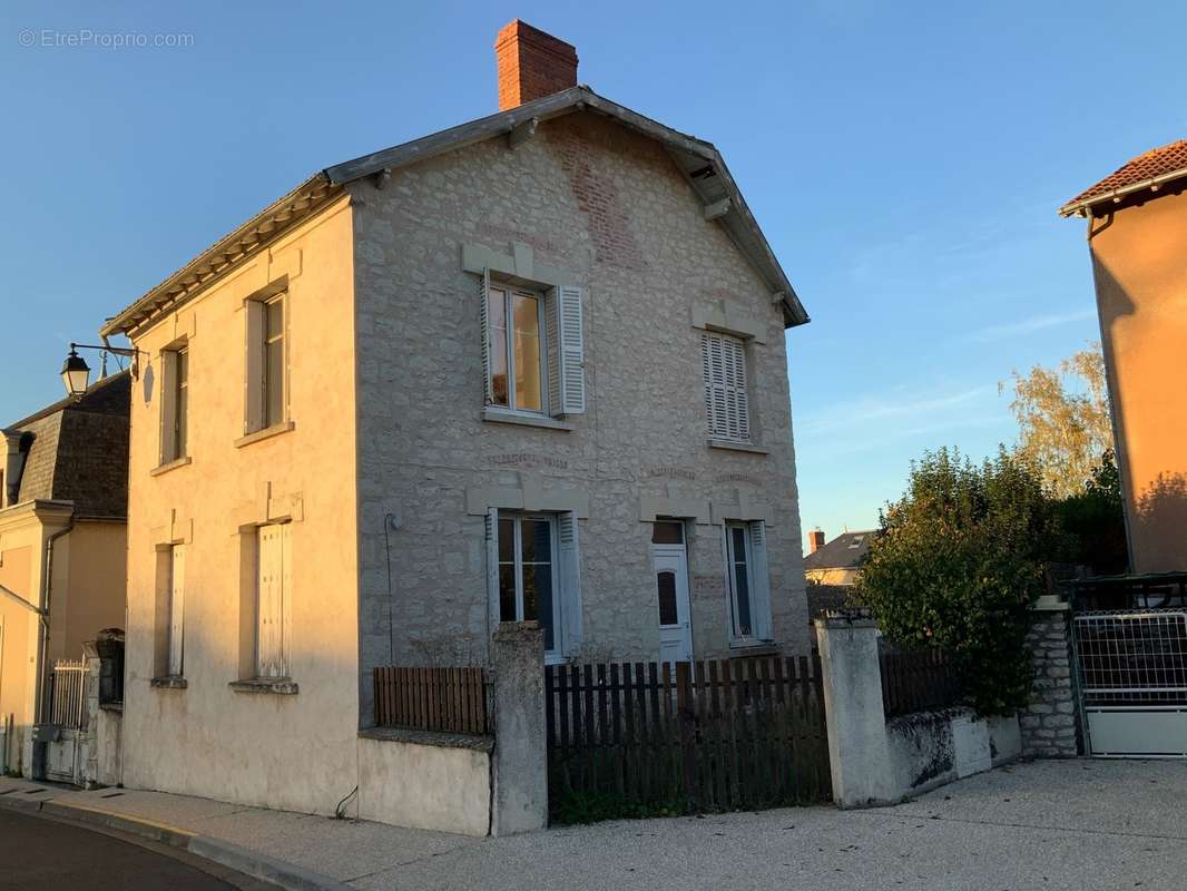 Maison à LA ROCHE-POSAY