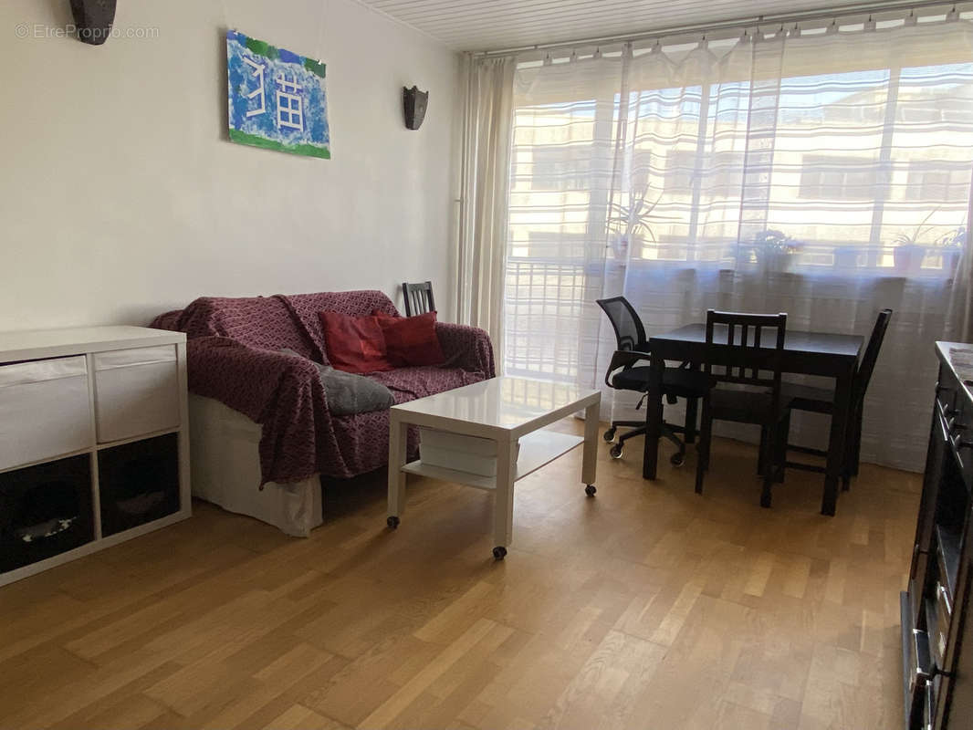 Appartement à ISSY-LES-MOULINEAUX