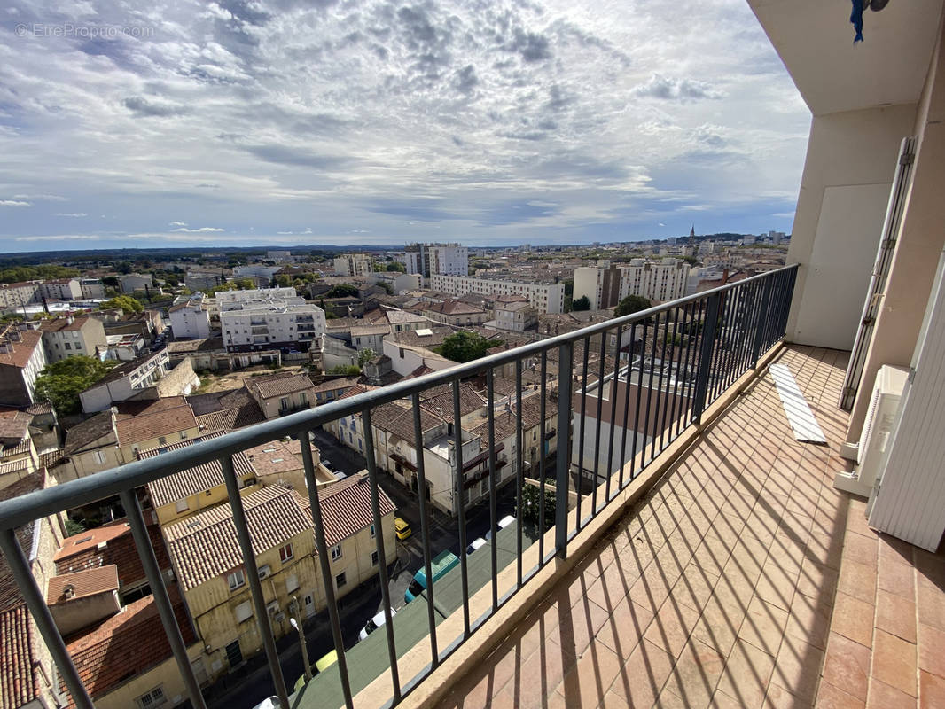 Appartement à NIMES