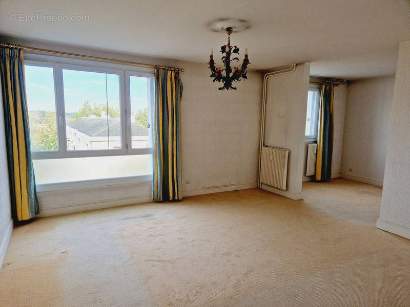 Appartement à COMPIEGNE