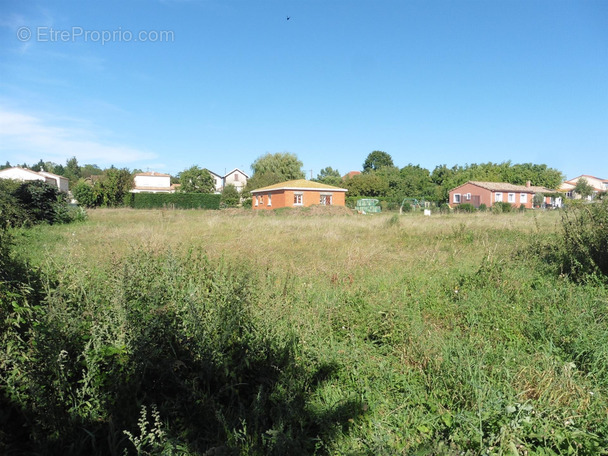 Terrain à VILLENEUVE-SUR-LOT