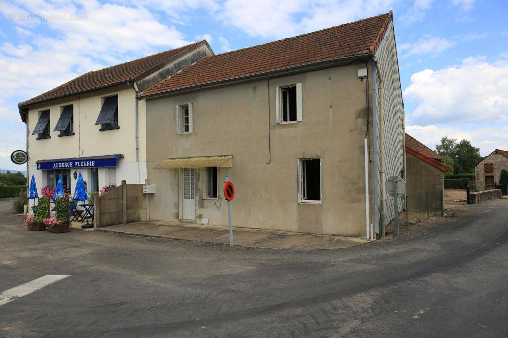 Maison à SAINT-NIZIER-SUR-ARROUX