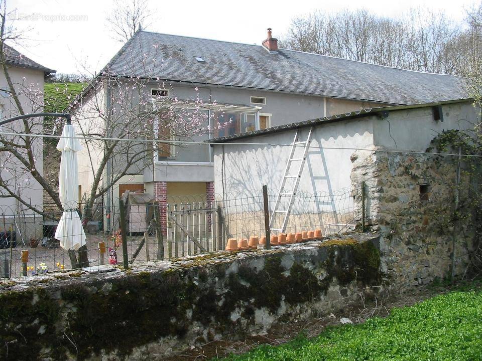 Maison à CUSSY-EN-MORVAN