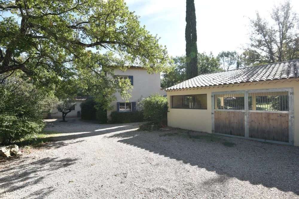 Maison à TOURRETTES