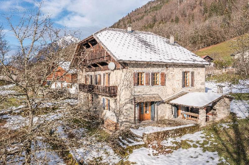 Maison à SAMOENS