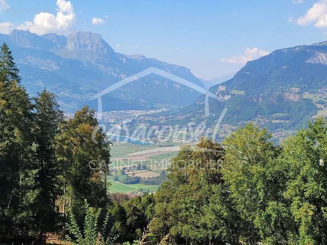 Terrain à SAINT-GERVAIS-LES-BAINS