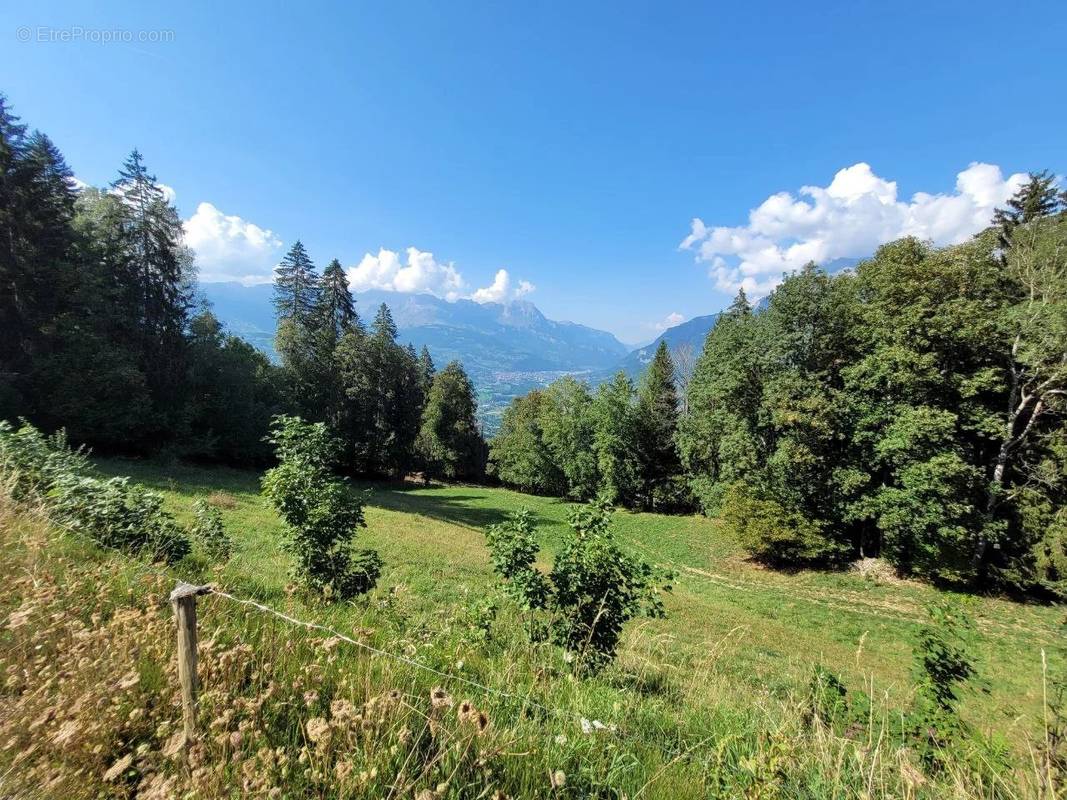 Terrain à SAINT-GERVAIS-LES-BAINS