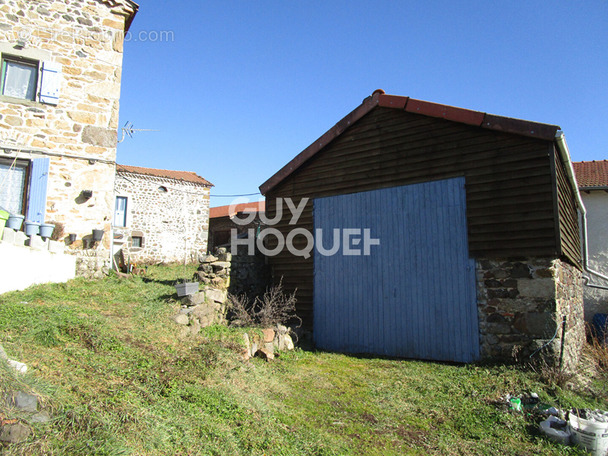 Maison à SAINTE-EUGENIE-DE-VILLENEUVE