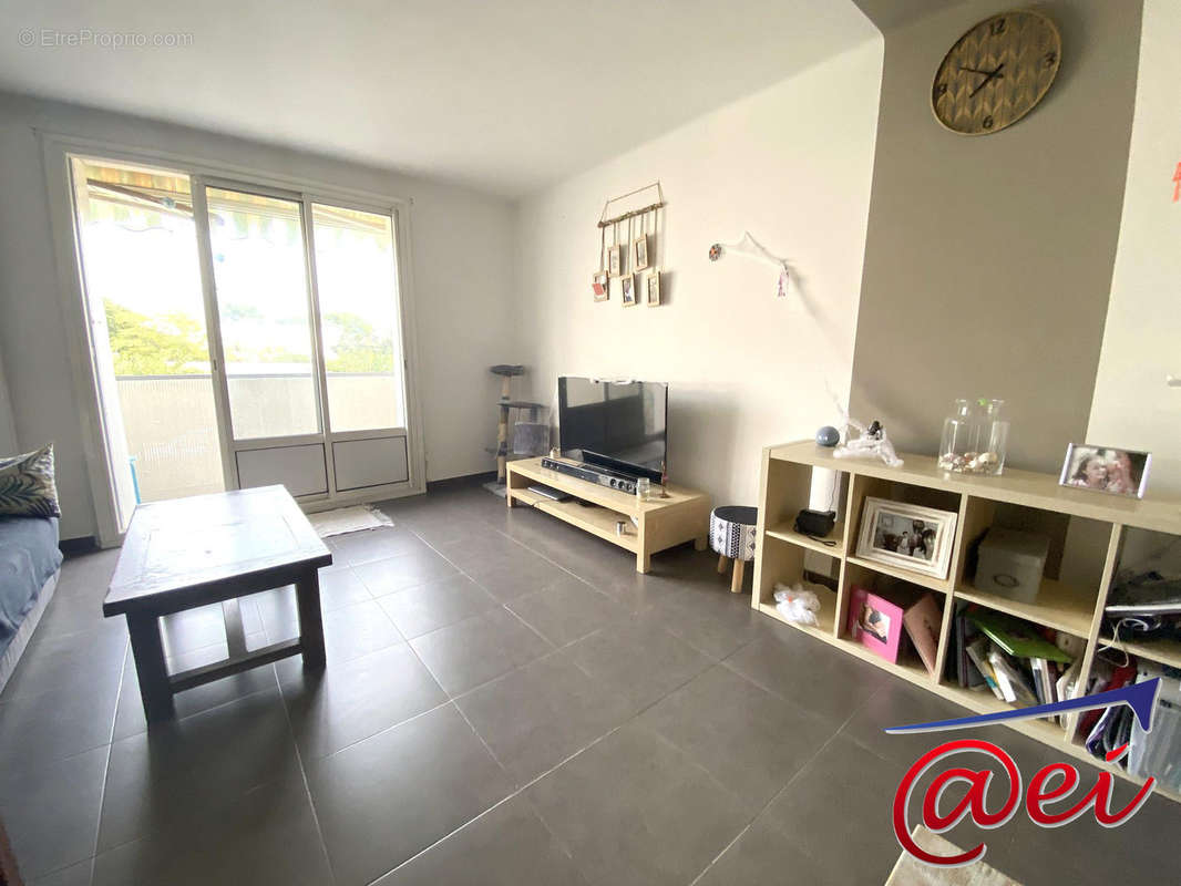 Appartement à SIX-FOURS-LES-PLAGES