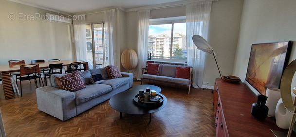 Appartement à MARSEILLE-8E