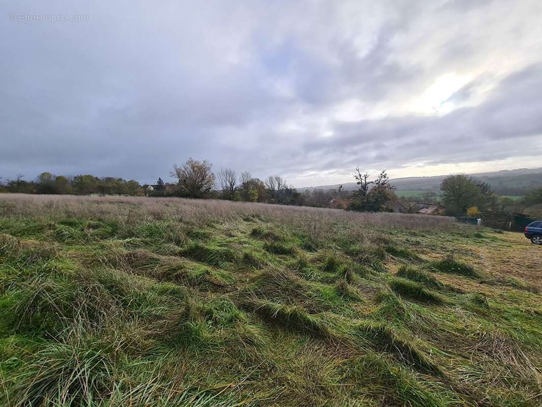 Terrain à AVALLON