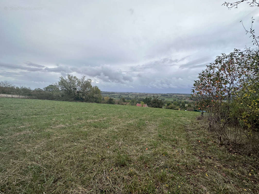 Terrain à AVALLON