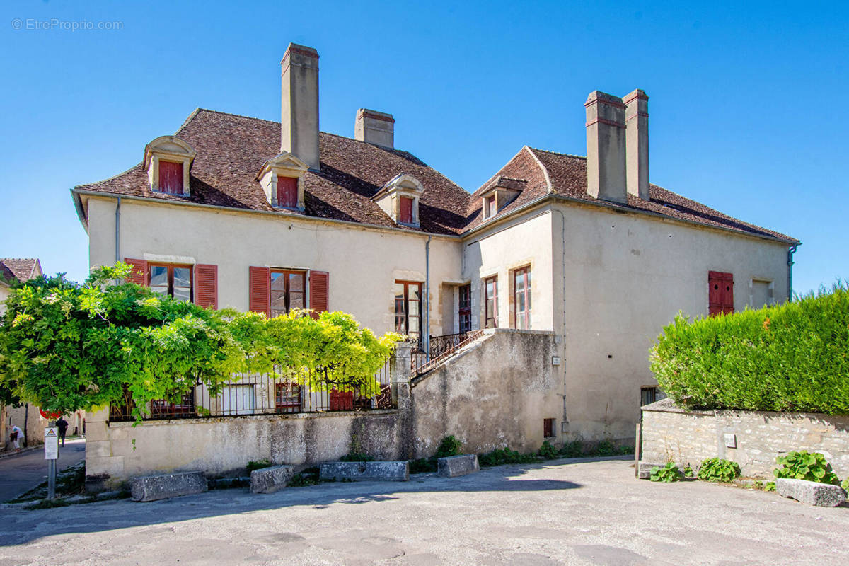 Maison à VEZELAY