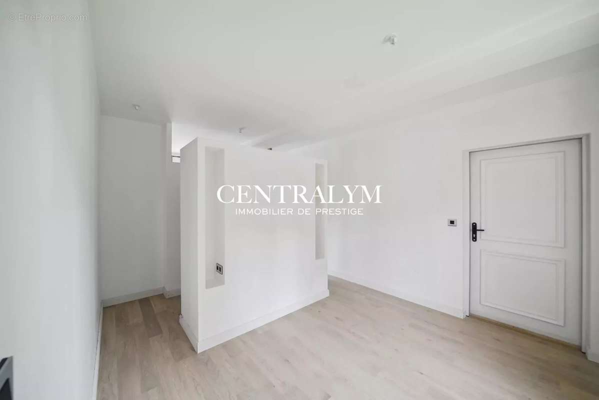 Appartement à SAINT-GENIS-LAVAL