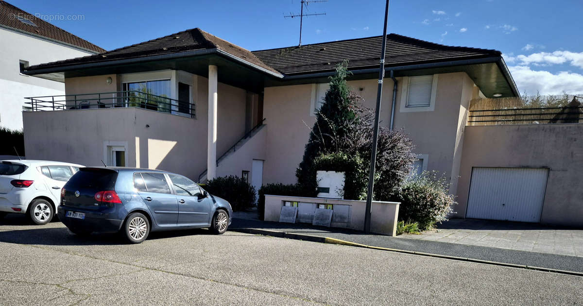 Appartement à SAINT-YORRE