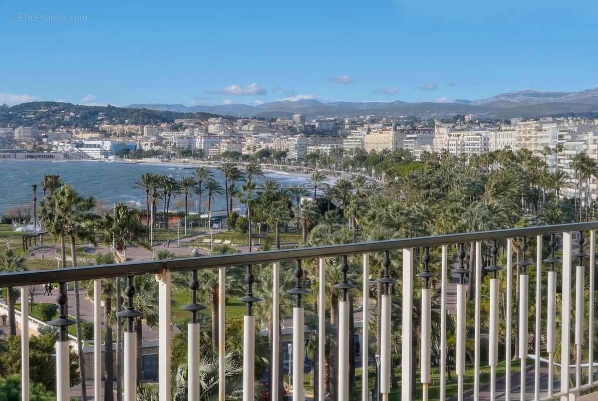 Appartement à CANNES