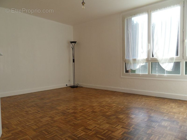 Appartement à COMPIEGNE