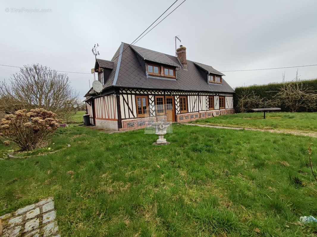 Maison à BERNAY