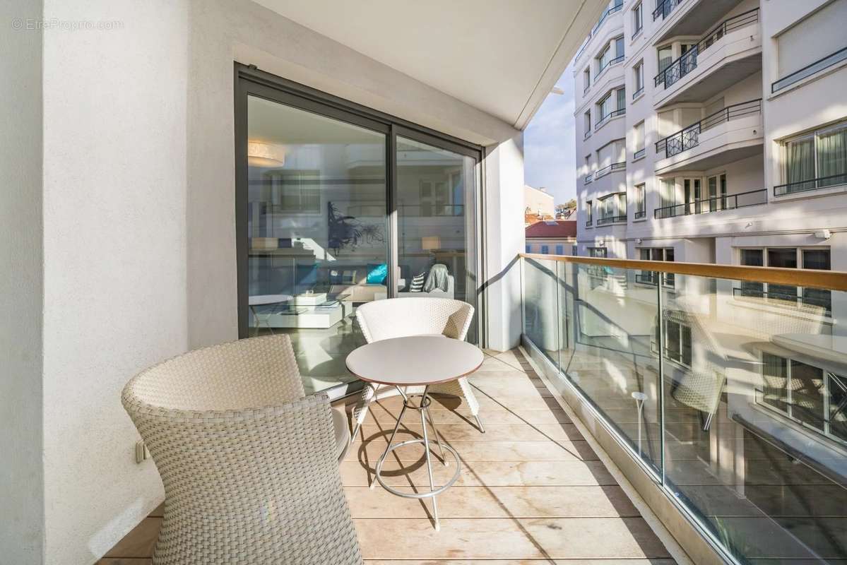 Appartement à CANNES