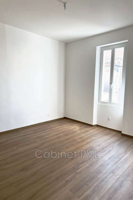 Appartement à MARSEILLE-16E