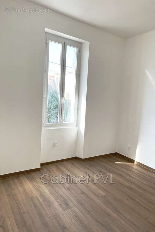 Appartement à MARSEILLE-16E