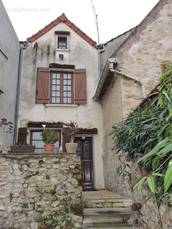 Maison à CROUY-SUR-OURCQ