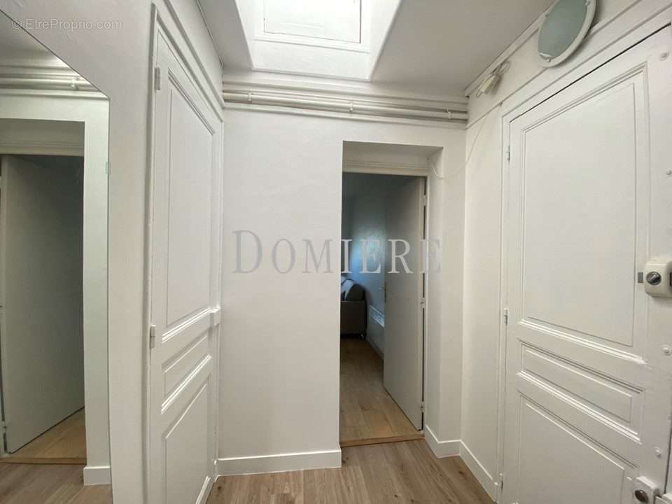 Coin bureau chambre - Appartement à PARIS-17E