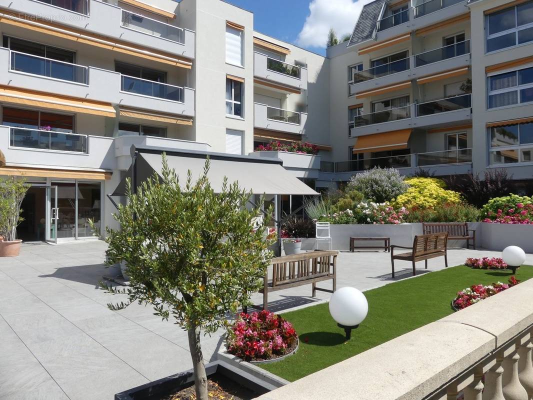 Les Hespérides Val de Beauté 94130 - Appartement à NOGENT-SUR-MARNE