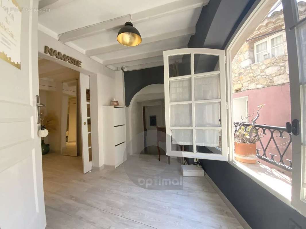 Appartement à ROQUEBRUNE-CAP-MARTIN