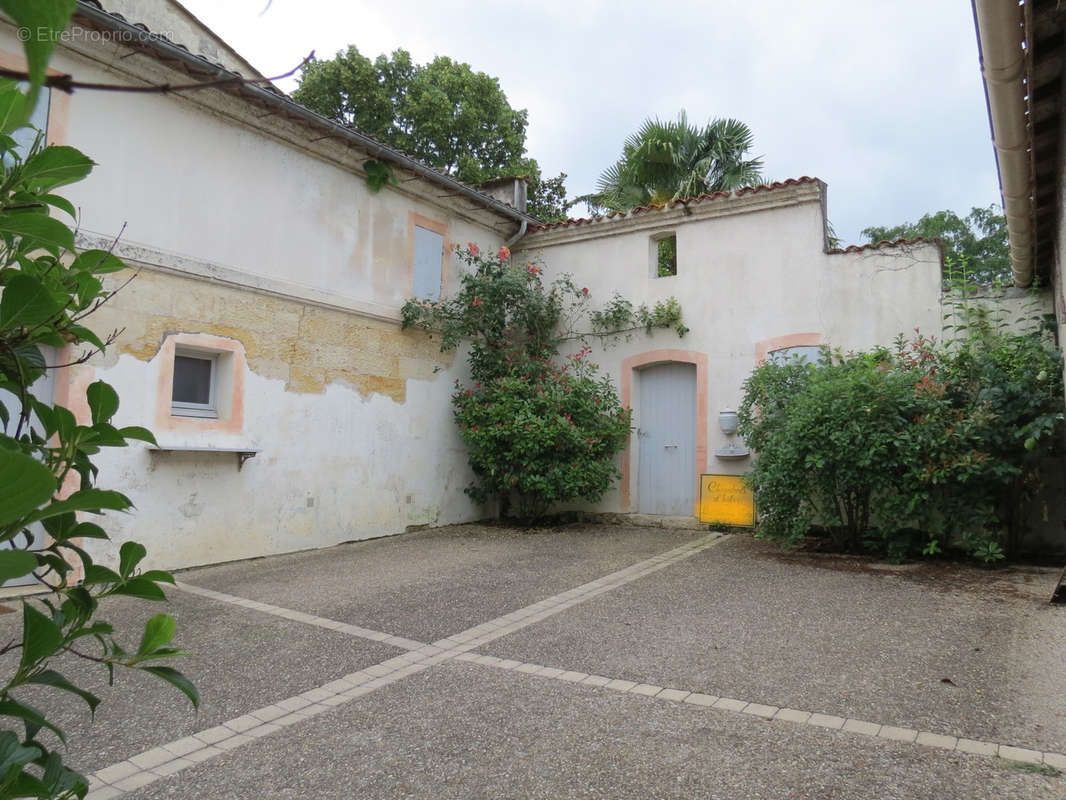 Maison à SAINT-EMILION