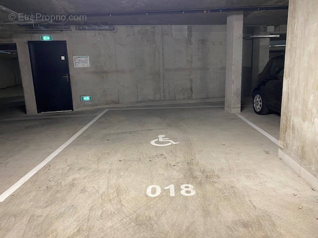 Parking à BORDEAUX