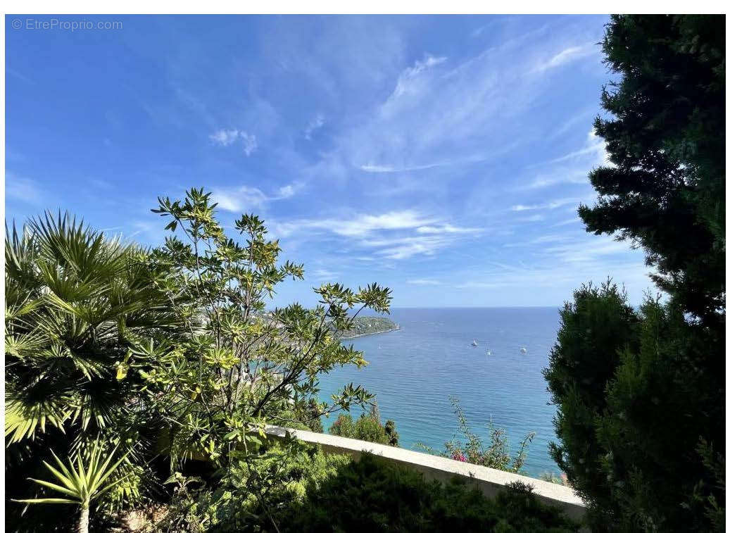 Appartement à ROQUEBRUNE-CAP-MARTIN