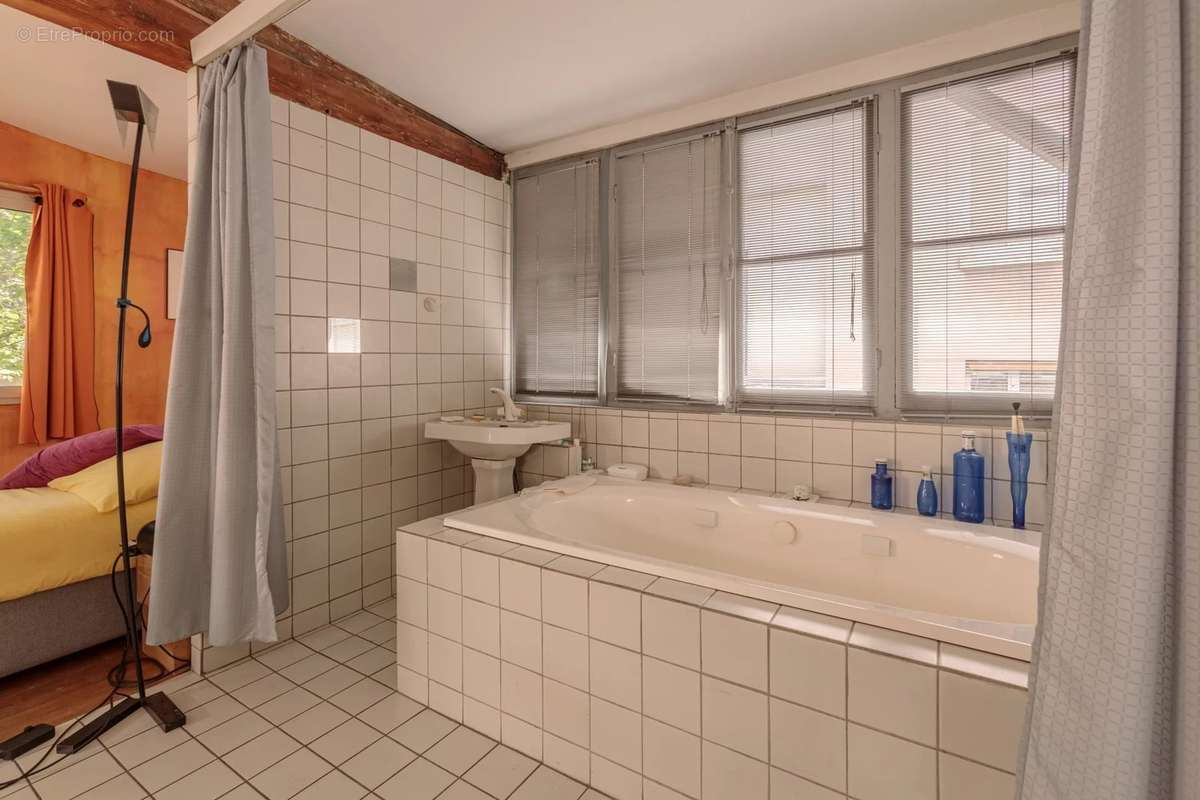 Appartement à PARIS-10E