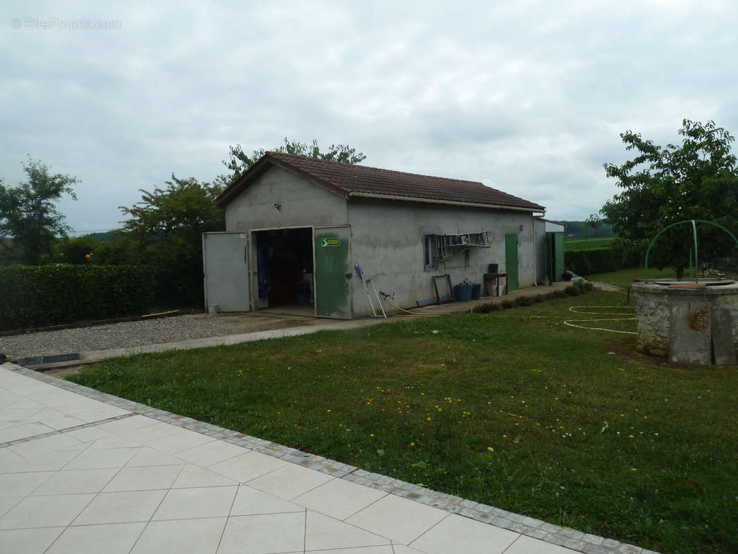 Maison à SAINT-VITE