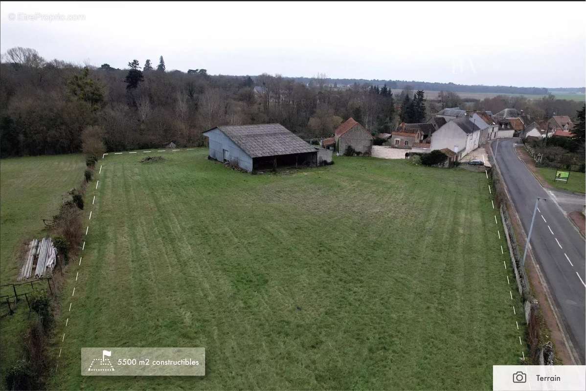 Terrain à HUISSEAU-SUR-COSSON