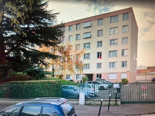 Appartement à PIERREFITTE-SUR-SEINE