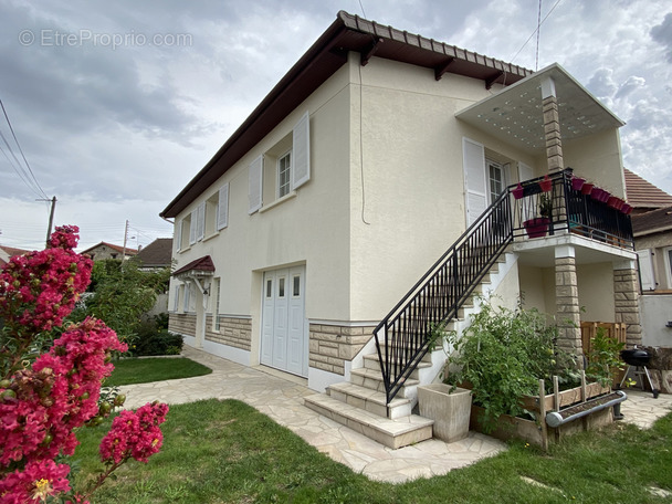 Maison à GAGNY