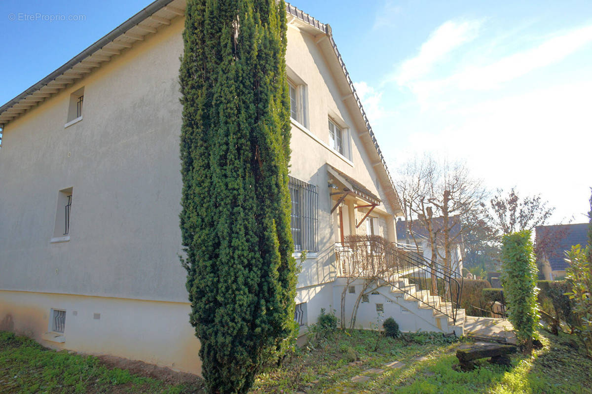 Maison à JOIGNY