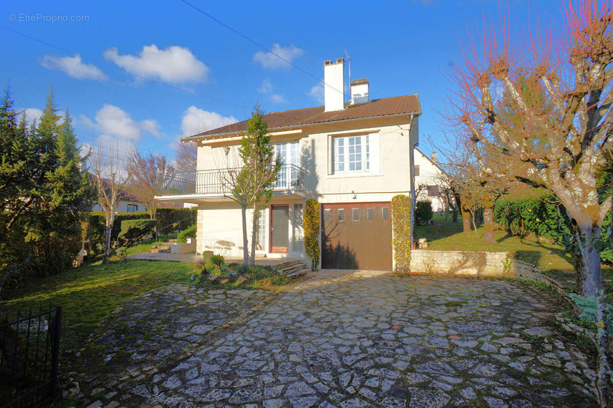 Maison à JOIGNY