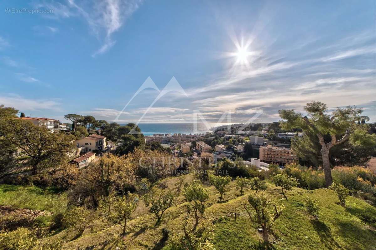 Appartement à ROQUEBRUNE-CAP-MARTIN