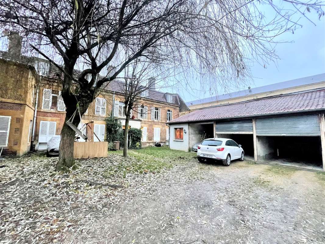 Maison à CHARLEVILLE-MEZIERES