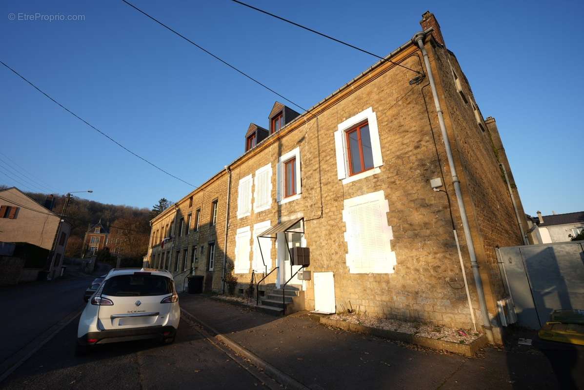 Appartement à CHARLEVILLE-MEZIERES