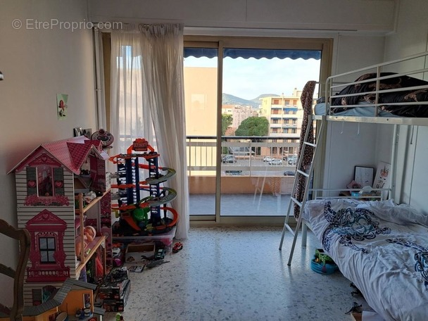 Appartement à HYERES