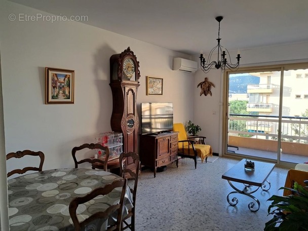 Appartement à HYERES