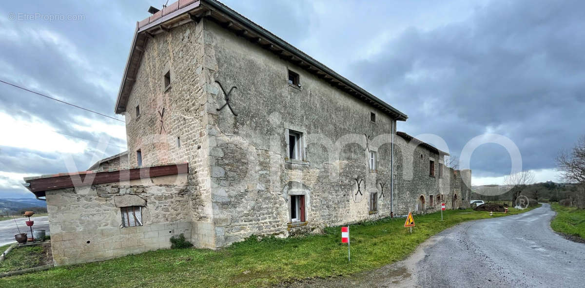 Maison à SAINT-DIER-D&#039;AUVERGNE