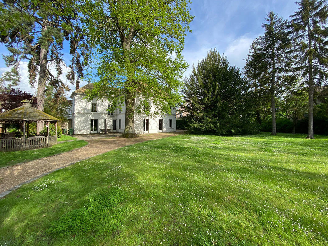 Maison à GARANCIERES